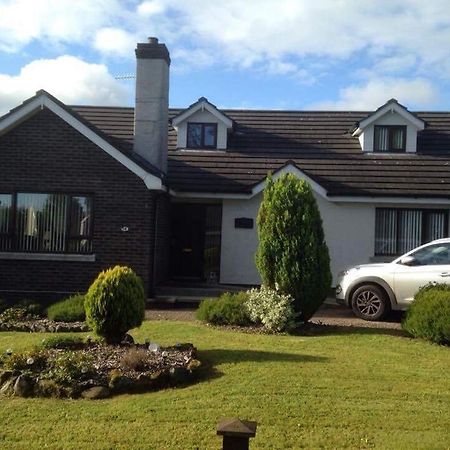 Tara House Bed & Breakfast Ballycastle Eksteriør bilde