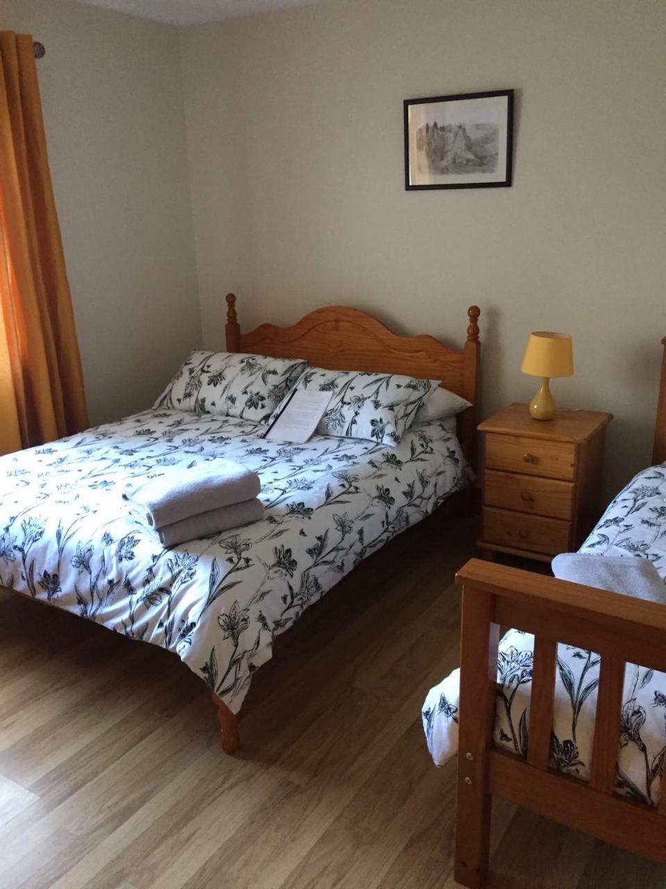 Tara House Bed & Breakfast Ballycastle Eksteriør bilde